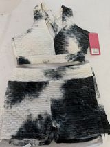 Amazon Workout Set Photo 0