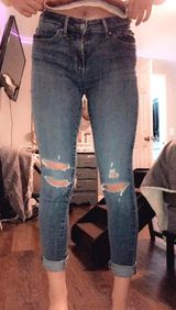 Levi’s Ripped Jeans Photo 0
