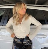 Hinge Gold  Top Photo 0