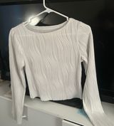 White Long Sleeve Top Photo 0