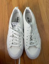 White Sneaker Photo 0