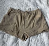 Linen Shorts Photo 0