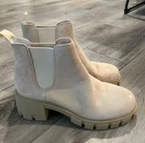 Steve Madden Booties Photo 0