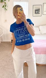 Urban Outfitters T Photo 0