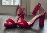 Red Heels Size 8.5 Photo 0