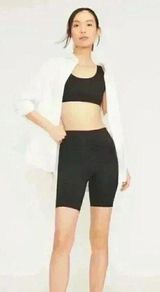 Everlane The Perform Bike Short Black Size Small NWT Photo 0