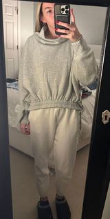 Anthropologie Gray Sweatshirt Photo 0