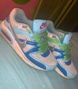 Nike AirMax 90 Sneakers Photo 0