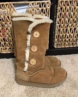 UGG Bailey Button Tall s Chestnut Photo 0