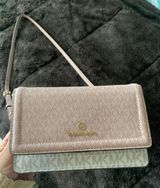 Michael Kors Crossbody Purse  Photo 0