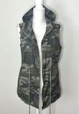 Zenana Outfitters Camo Vest Jacket Photo 0