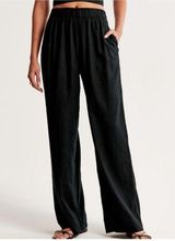 Abercrombie & Fitch linen blend black ultra wide leg pants. Size medium. Photo 0