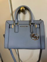 Michael Kors Purse Photo 0