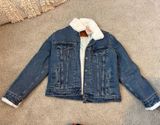 Levi’s Denim Jacket Sherpa Photo 0