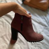 Timberland Burgundy Boots. Photo 0