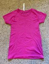 Lululemon Swiftly Tech Short Sleeve Shirt 2.0
Race Length Photo 0