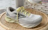 Brooks Levitate 6 White Oyster Yellow Road-Running Sneakers Women’s Size 8.5 Photo 0