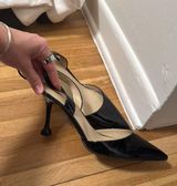 Black Pointed Heels Photo 0