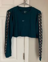 Nike Vintage Swoosh Crop Top Photo 0