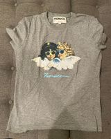 Grey T-shirt Photo 0