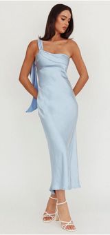 Selfie Leslie Dress Photo 0