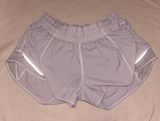 Lululemon Hotty Hot Short 2.5” Photo 0