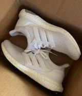 Adidas Ultraboosts Photo 0