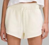 Lululemon inner glow short 3” Photo 0