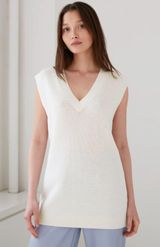 Babaton Sweater Vest Photo 0