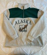 Amazon Sweatshirt Photo 0