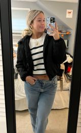 Black Puffer Jacket Photo 0