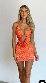 - LEONI PRINTED CROP TOP - OUTCAST EXCLUSIVES Photo 0