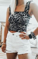 Wild Honey leopard crop top Photo 0