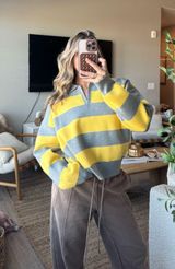 ZARA Sweatshirt Photo 0