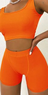 Orange Short and Top Set Size M Photo 0