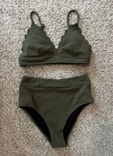 Green Bikini Photo 0