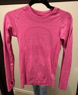 Lululemon Long Sleeve Workout Photo 0