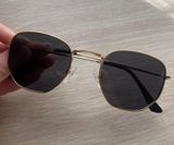 Sunglasses Photo 0