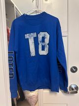 Tate Mcrae think later tour crewneck Blue Size M Photo 0