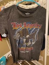 Hollister Graphic Tee Photo 0