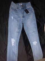 Forever 21 High-Rise Curved Fit Jegging Photo 0