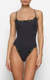 NWT SKIMS FITS EVERYBODY LACE CAMI BODYSUIT XXS Photo 0