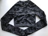 Gymshark Camo Crop Top Photo 0