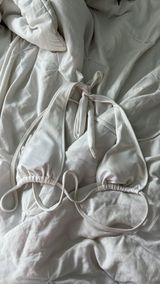 Small white swim top Photo 0