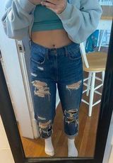 American Eagle Outfitters Mom Jeans Photo 0