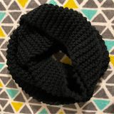 infinity Knit  scarf Photo 0