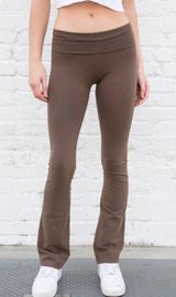 Brandy Melville Priscilla Pants (yoga Pants) Photo 0