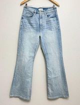 Loft  Curvy Slim Flare Jeans Size 28 / 6 Women's High Rise Blue Wash Denim Photo 0