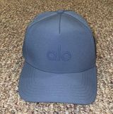 Womens New  District Trucker Hat Stingray Photo 0