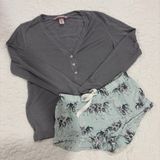 Victoria Secret Winter Fauna Short Pajama Set Photo 0